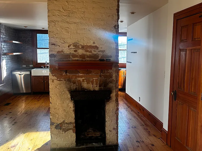 309 N Almond St — Photo 33