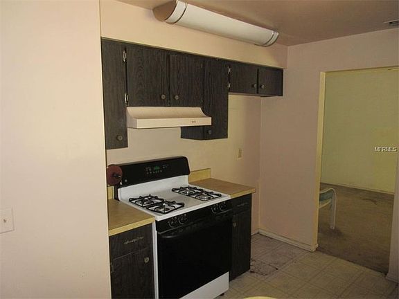 3rd image of 1221 Avalon Blvd