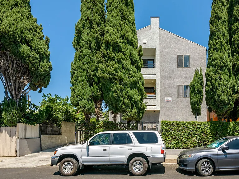 5533 Barton Ave — Photo 43