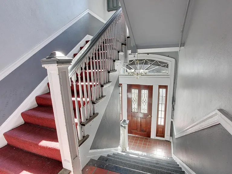 2833 Napoleon Ave #D — Photo 2