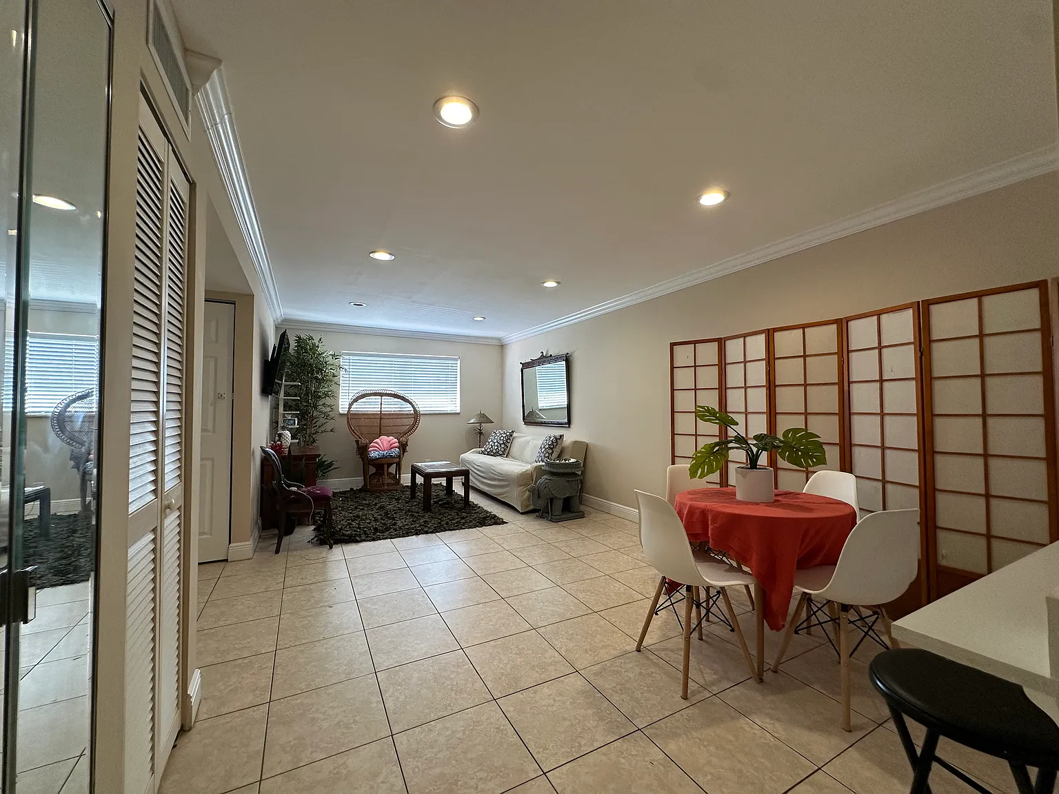 1 bed, 512 sqft, $2,200 — Photo 2