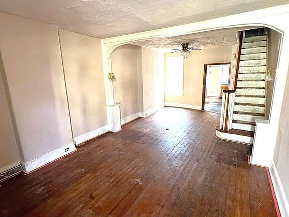 2nd image of 1232 Pearl St