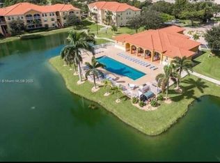 The Residence, Fort Myers, FL 33901