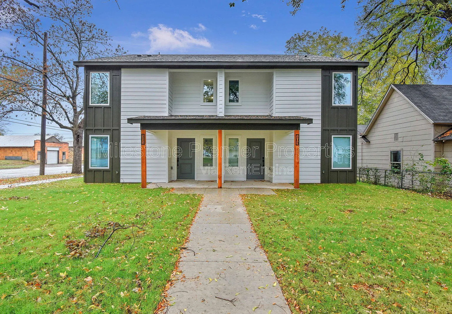 3 bed, 3.0 bath, 1452 sqft, $1,395 — Photo 2