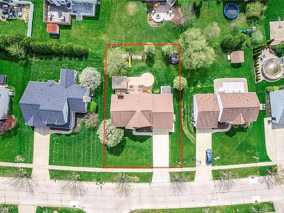 5th image of 657 Ashbrook Dr