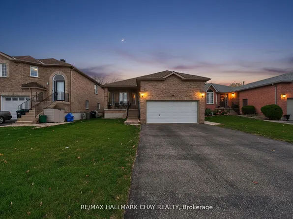 158 Pringle Dr, Barrie, ON L4N 0R3