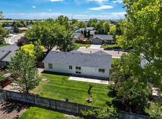 7842 Arlington Dr, Nampa, ID 83687