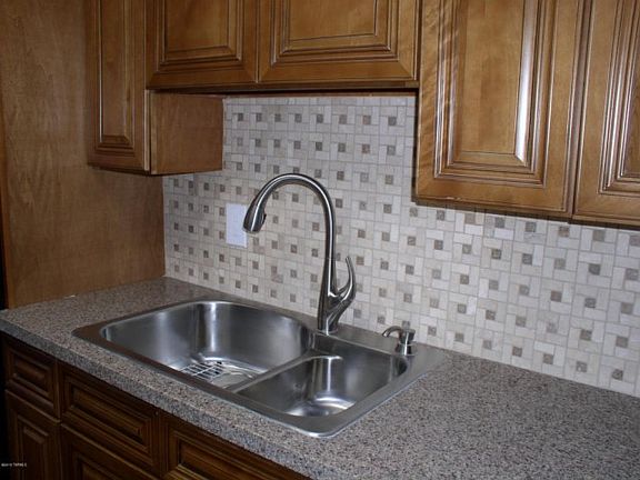 2nd image of 7922 N Paseo Del Norte