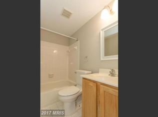 9511 Treyford Ter, Gaithersburg, MD 20886