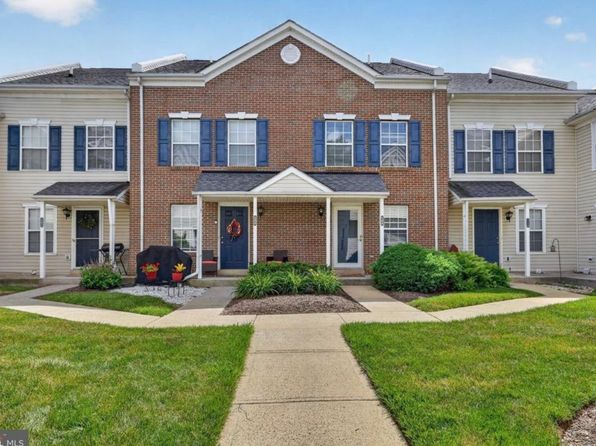 108 Durham Ct