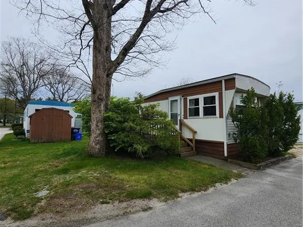 13 Lane, Coventry, RI 02816