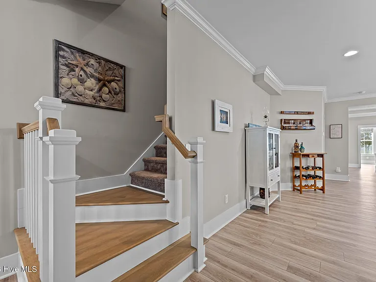 310 Lightning Bug Ln — Photo 27