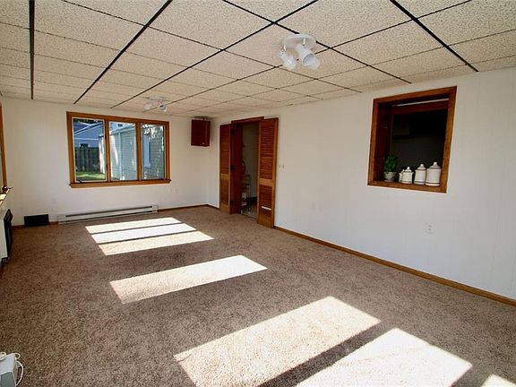 4th image of 3 Nepahwin Dr
