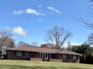 352 Lake Dr, Dalton, OH