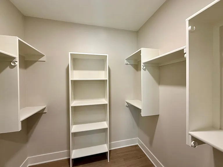 765 N Kansas Ct — Photo 13