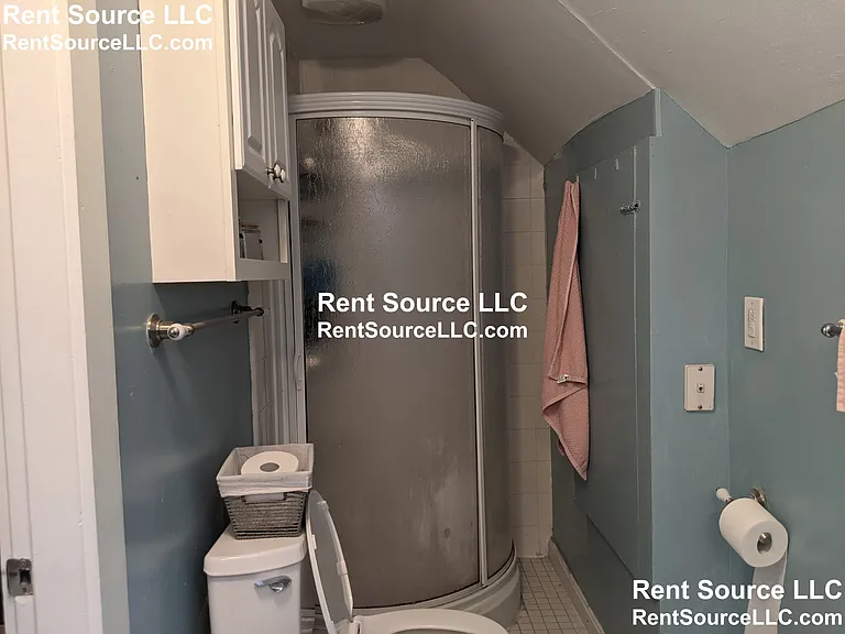 138 W Adams St — Photo 21