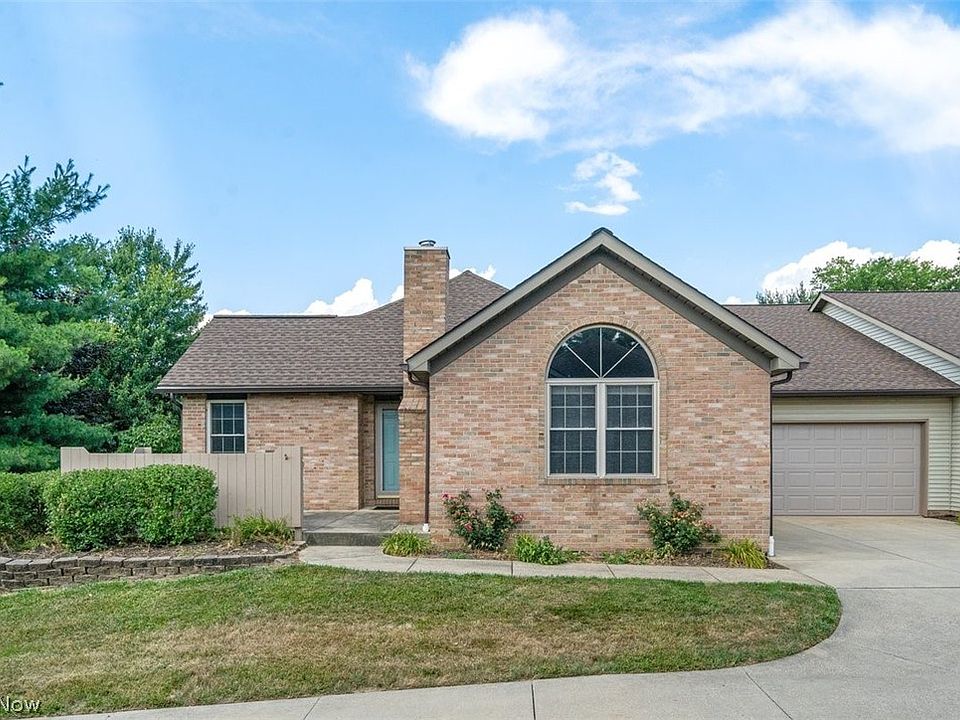 1st image of 344 Greenbriar Dr