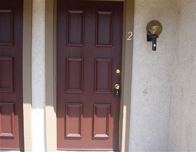1st image of 1244 N Citrus Ave APT 2