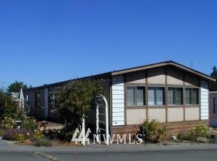 700 NW Crosby Rd #129, Oak Harbor, WA 98277