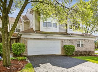 2082 Constitution Dr, Aurora, IL 60506