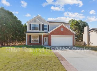 2971 Belfaire Lake Dr, Dacula, GA 30019