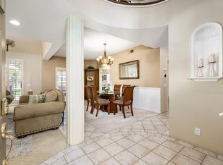 372 Muirfield Dr, Palm Desert, CA 92211