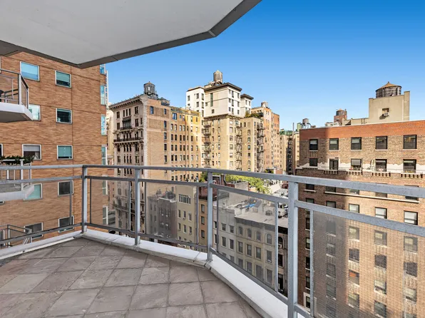 118 East 60th Street image 3 of 12