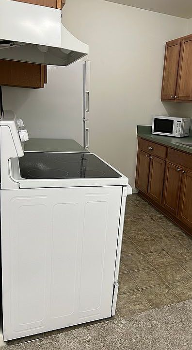 2nd image of 8739 Greenwillow St #10