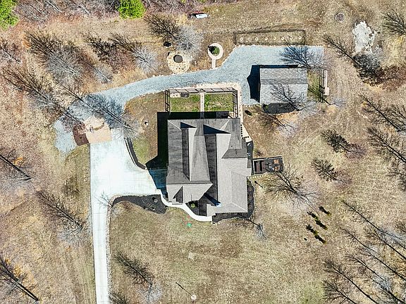 60th image of this home