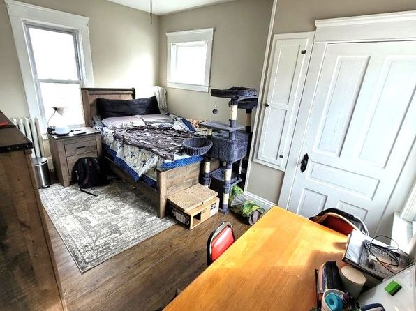 317 Summit Ave APT 4