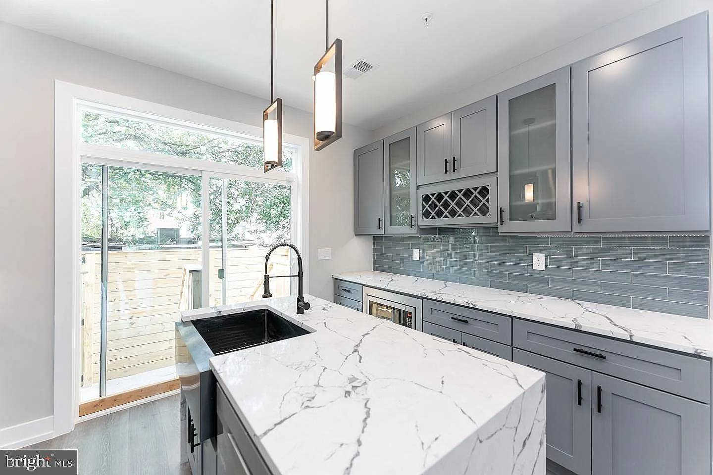 2127 N Randolph St — Photo 1