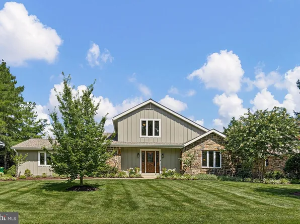 1 Briars Ln, Wilmington, DE 19807