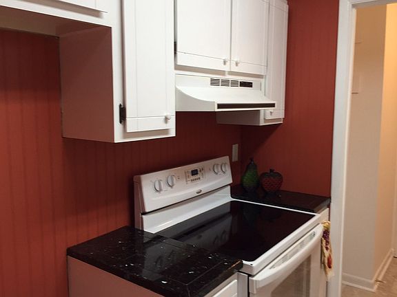 4th image of 113 Villa North Ct