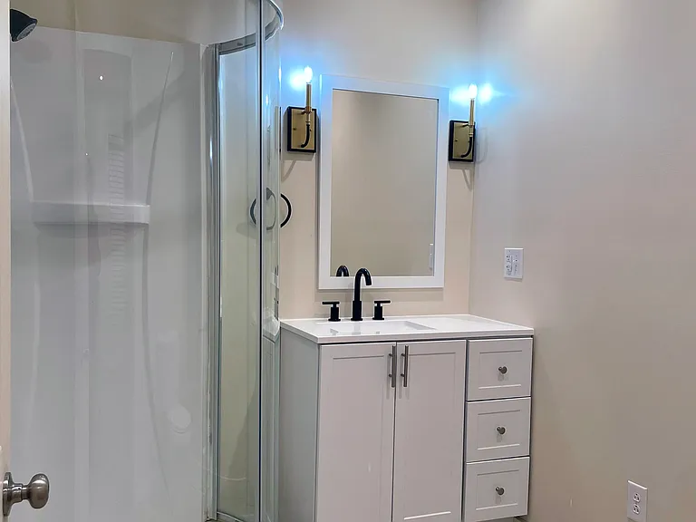 21 Pine St #1 — Photo 11