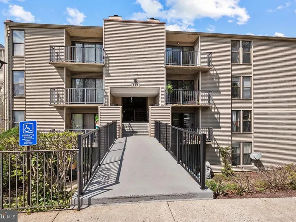 112 Duvall Ln APT 302, Gaithersburg, MD 20877