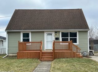 128 E Lane Ave, Lima, OH 45801