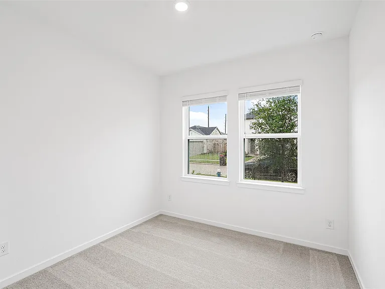 9715 Westminster Manor Dr — Photo 5