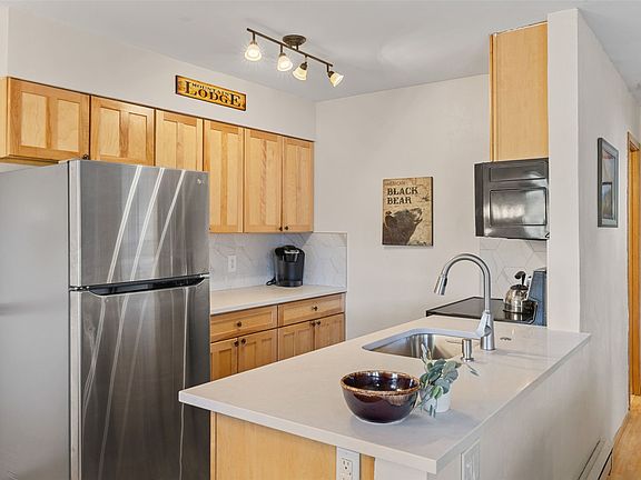 4th image of 875 Four O Clock Road UNIT D3