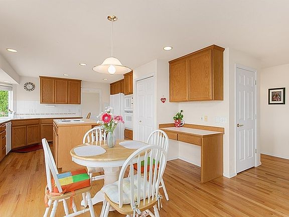 3rd image of 8411 126th Pl SE