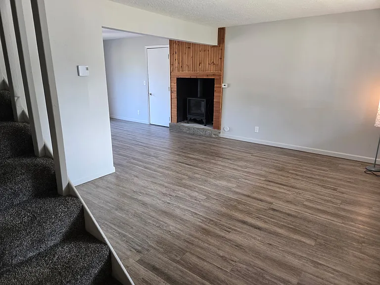 1909 E Saint Maries Ave — Photo 3