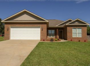 111 Camellia Dr, Enterprise, AL 36330