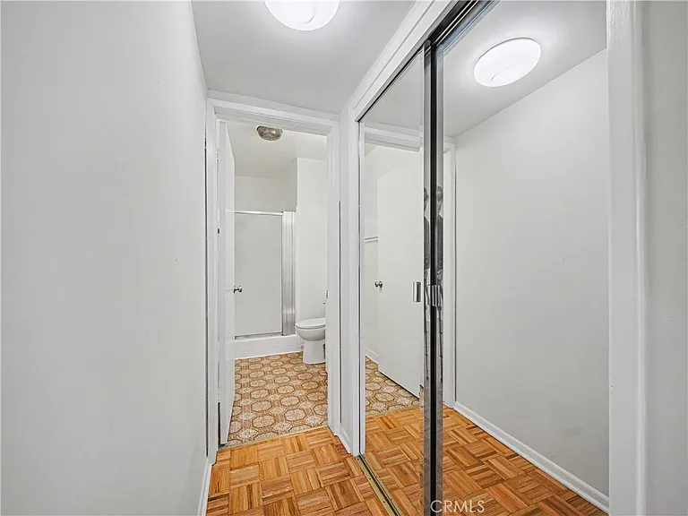 6342 Morse Ave — Photo 26