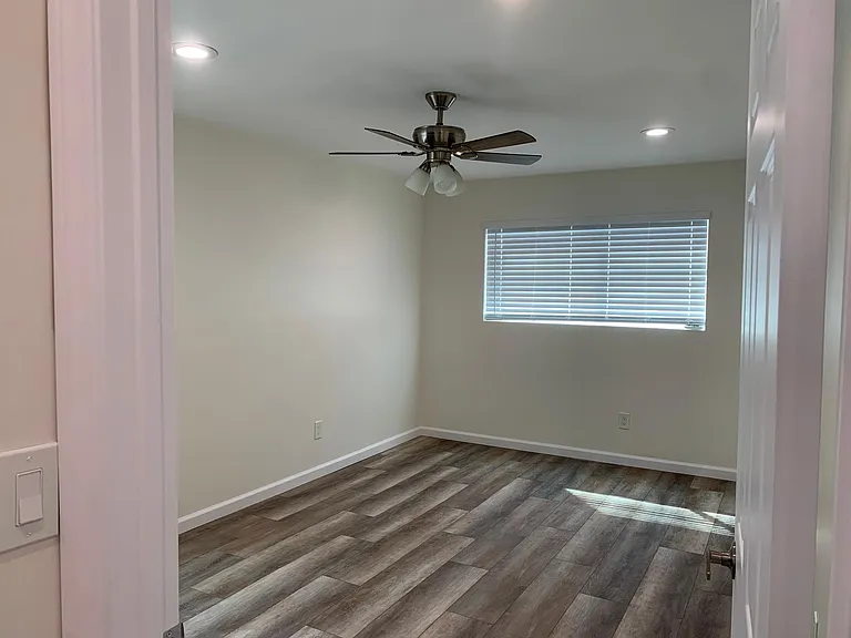 657 Quincy Ave #A — Photo 11