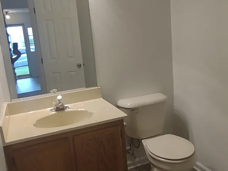 801 Ward Ct — Photo 24