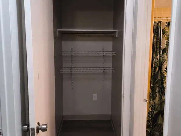 180 Fulton St, Fall River, MA