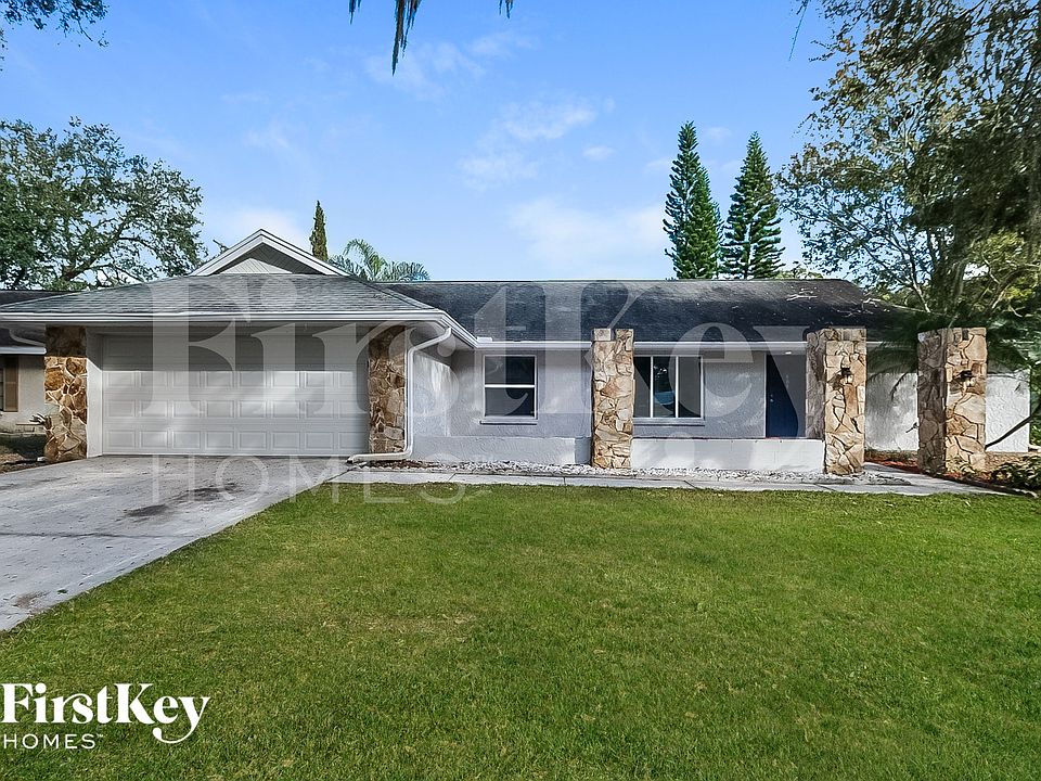 1st image of 605 Green Cove Dr