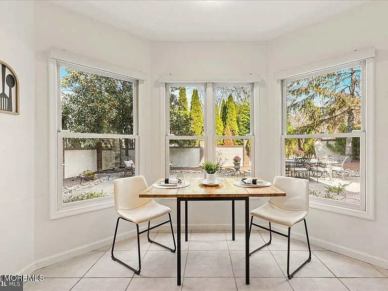 1 Fieldwood Ct — Photo 12