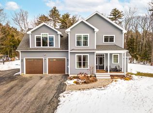 9 Rose Dr, Cumberland, ME 04021