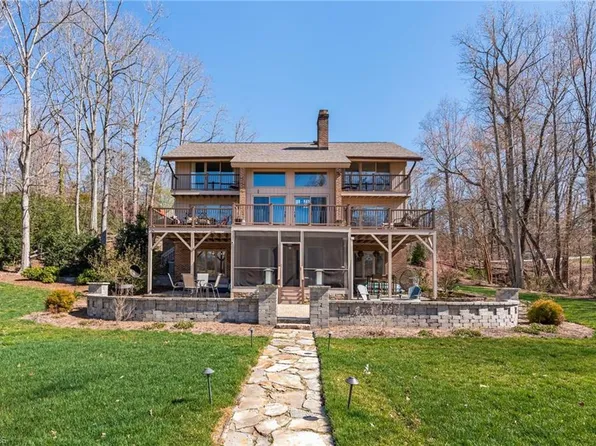 211 Cascade Dr, High Point, NC 27265