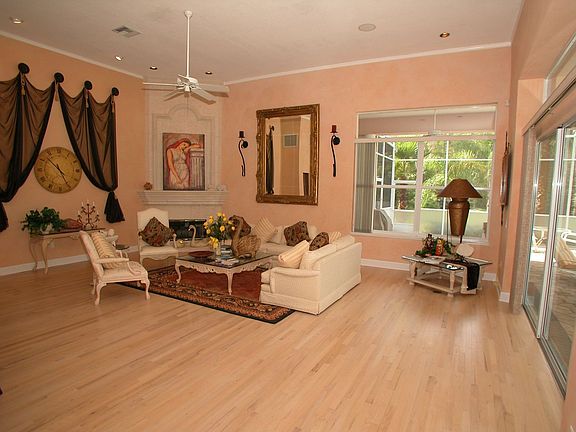 FAMILIY ROOM